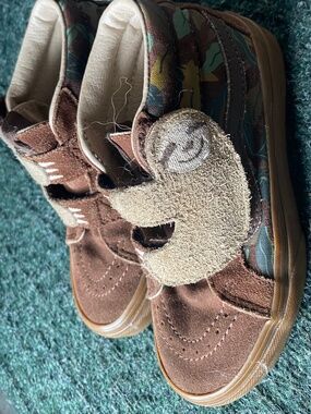Unisex Vans sloth size 13